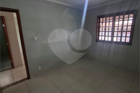 Casa Térrea à venda com 3 quartos, sendo 1 suíte, em Campo Grande, Rio de Janeiro, RJ