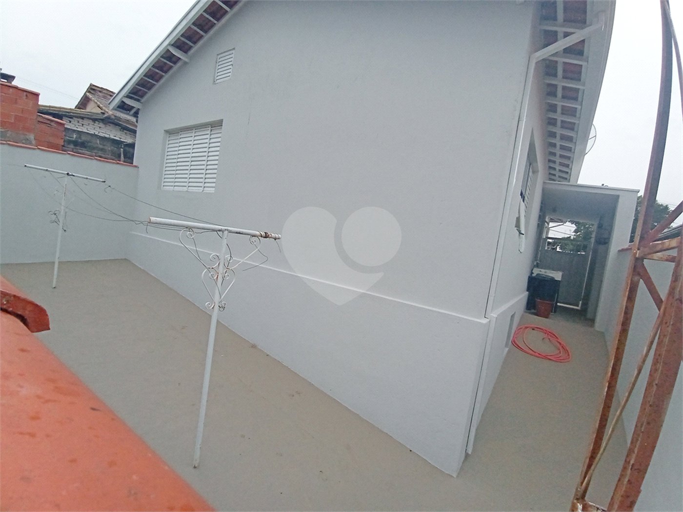 Casa à venda com 3 quartos, sendo 1 suíte,  no Centro, Vinhedo, SP