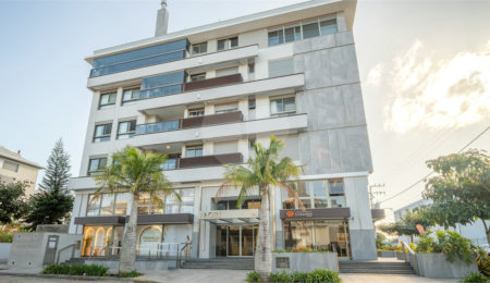 Apartamento à venda com 3 suítes em Jurerê, Florianópolis, SC