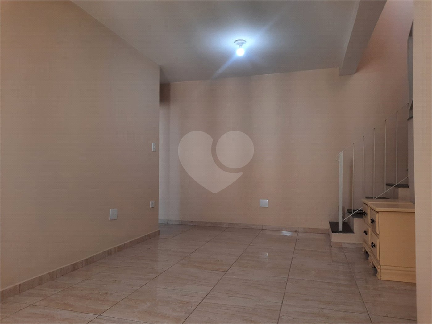 Cobertura à venda com 3 quartos, sendo 1 suíte, em Vila das Belezas, São Paulo, SP