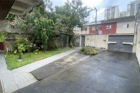 Casa Térrea à venda com 3 quartos, sendo 2 suítes, em Campo Belo, São Paulo, SP