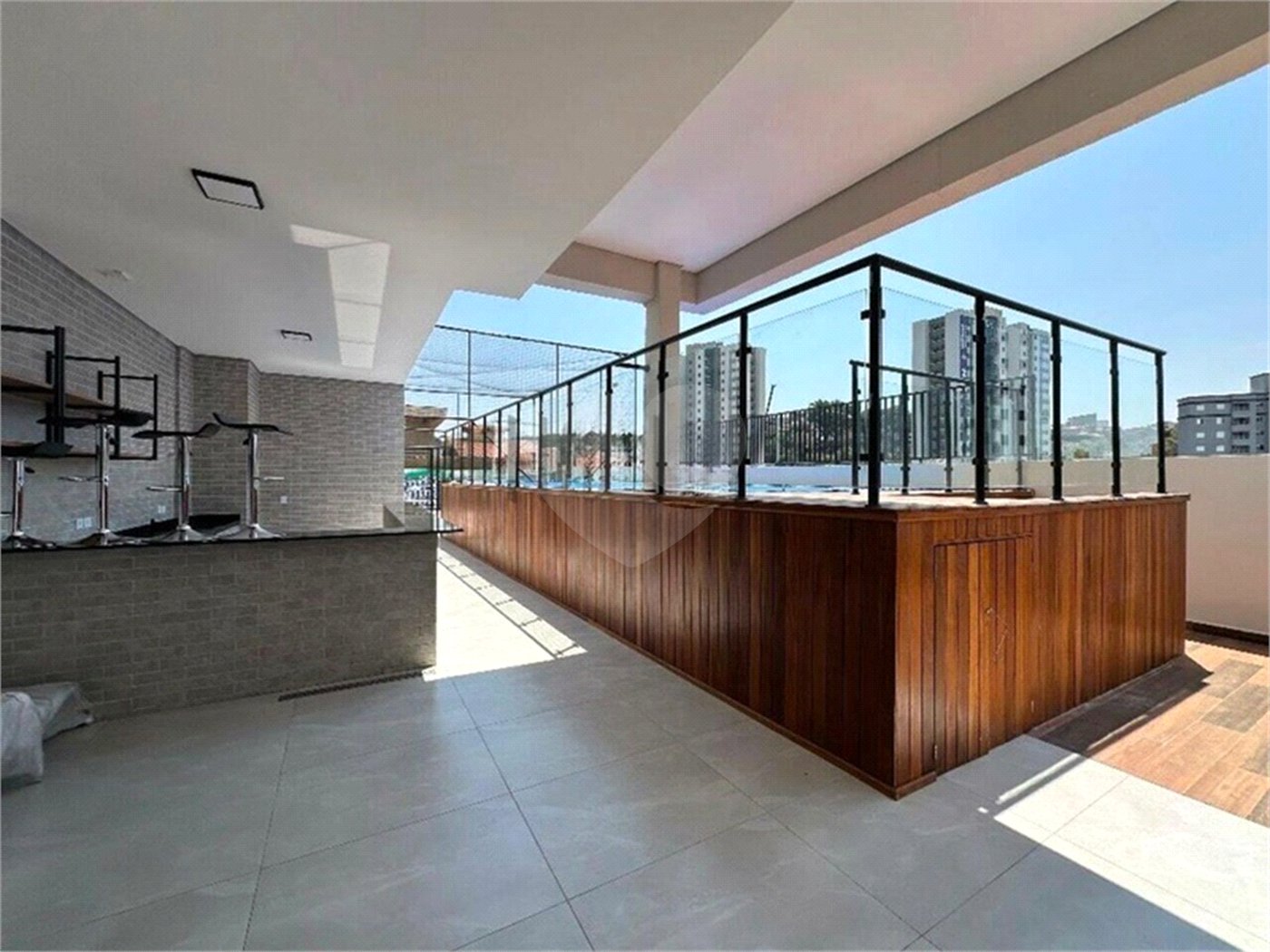 Apartamento à venda com 3 suítes em Vila Lucy, Sorocaba, SP