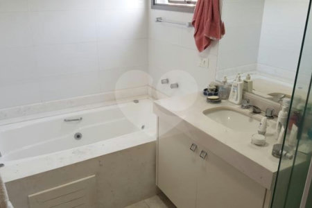 Apartamento à venda com 3 quartos, sendo 1 suíte, em Vila Paulicéia, São Paulo, SP