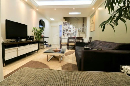 Casa à venda com 3 quartos, sendo 1 suíte, no condomínio Taquaral Village, São Paulo - SP