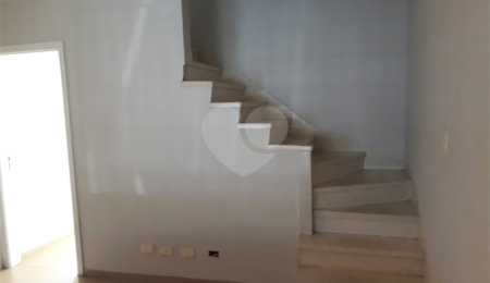 Casa à venda com 2 quartos em Vila Cordeiro, São Paulo, SP