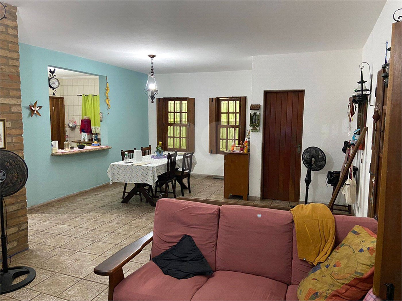 Casa à venda com 3 quartos, sendo 1 suíte,  em Jardim Fonte Áurea, Poá, SP