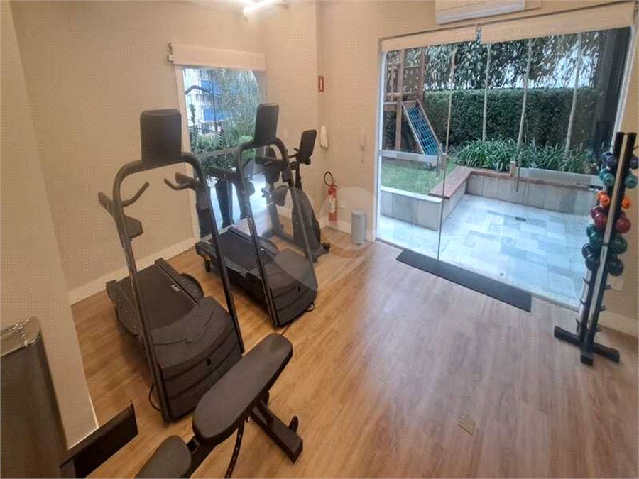 Apartamento à venda com 3 quartos, sendo 1 suíte, em Pinheiros, São Paulo, SP