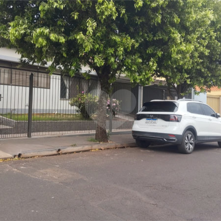 Casa Térrea à venda com 3 quartos no Centro, Araraquara, SP