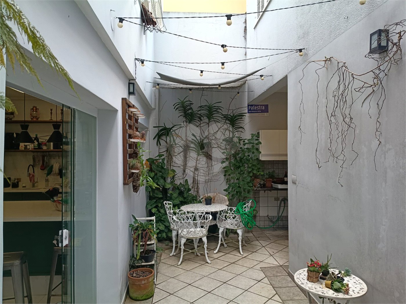 Sobrado à venda com 4 quartos, sendo 2 suítes, em Mirandópolis, São Paulo, SP