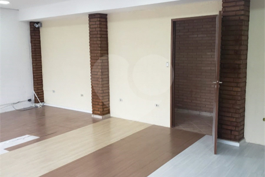 Casa à venda com 5 quartos, sendo 3 suítes,  em Vila Galvão, Guarulhos, SP