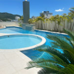 Apartamento à venda ou para alugar com 2 suítes em Itacorubi, Florianópolis, SC