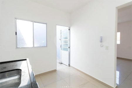 Casa à venda com 2 suítes no condomínio Dos Pássaros, São Paulo - SP