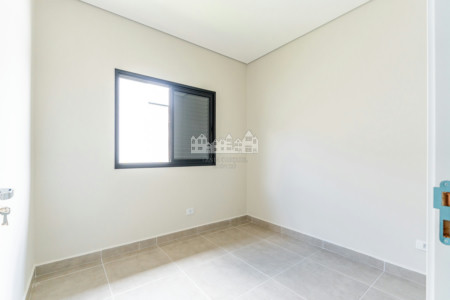 Casa térrea à venda com 3 quartos, sendo 1 suíte, no condomínio Flores da Usina, Atibaia - SP