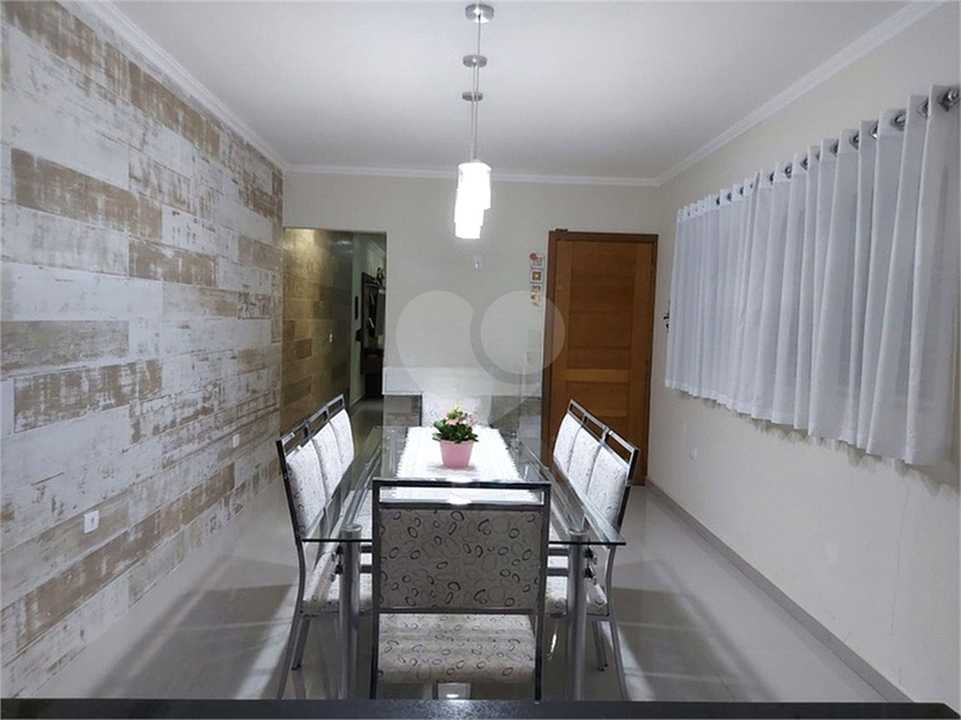 Sobrado à venda com 3 quartos, sendo 1 suíte, em Vila Laís, São Paulo, SP