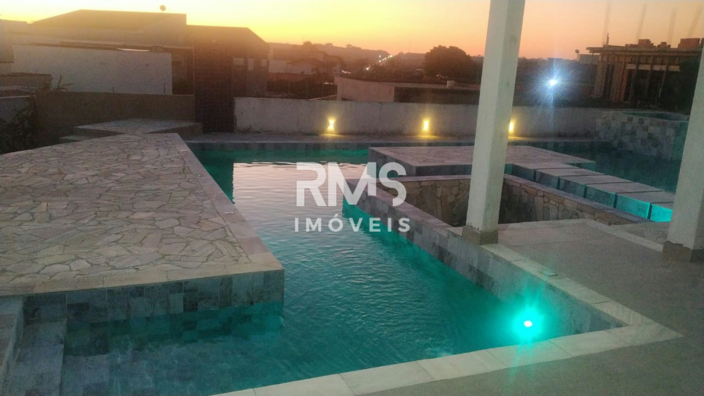 Casa à venda ou para alugar com 3 quartos, sendo 1 suíte,  no condomínio Terras de Mont Serrat, Salto - SP