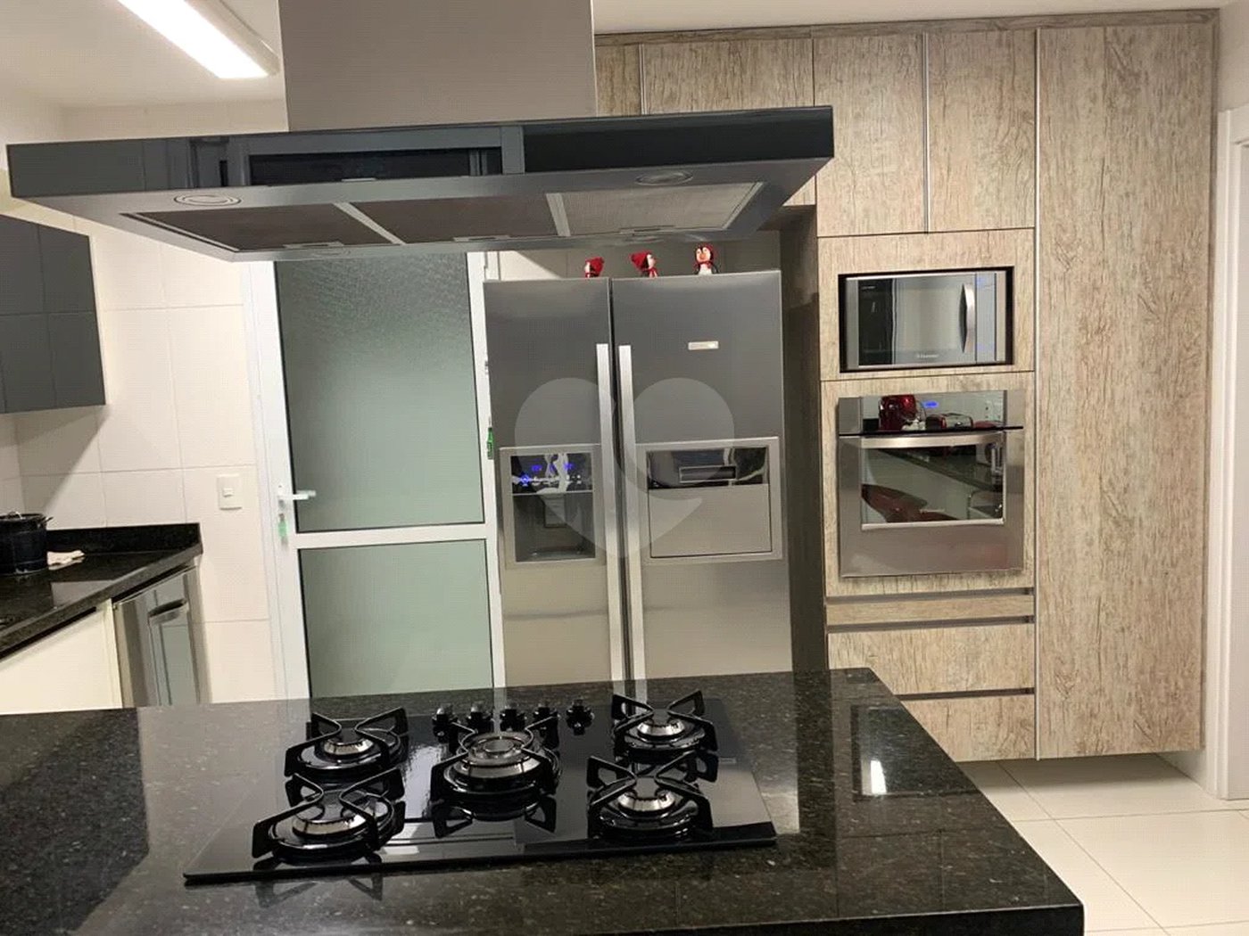 Apartamento à Venda na Mooca com 3 Suítes, Varanda Gourmet e 4 Vagas — 204m² no Condomínio Luzes da Mooca (Aceita Pet e Estuda Permuta)