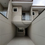 Casa à venda com 3 suítes no condomínio Residencial Gaya, São Paulo - SP