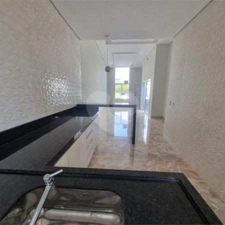 Casa à venda com 3 quartos, sendo 1 suíte, no condomínio Jardim Residencial Villagio Ipanema I, Sorocaba - SP