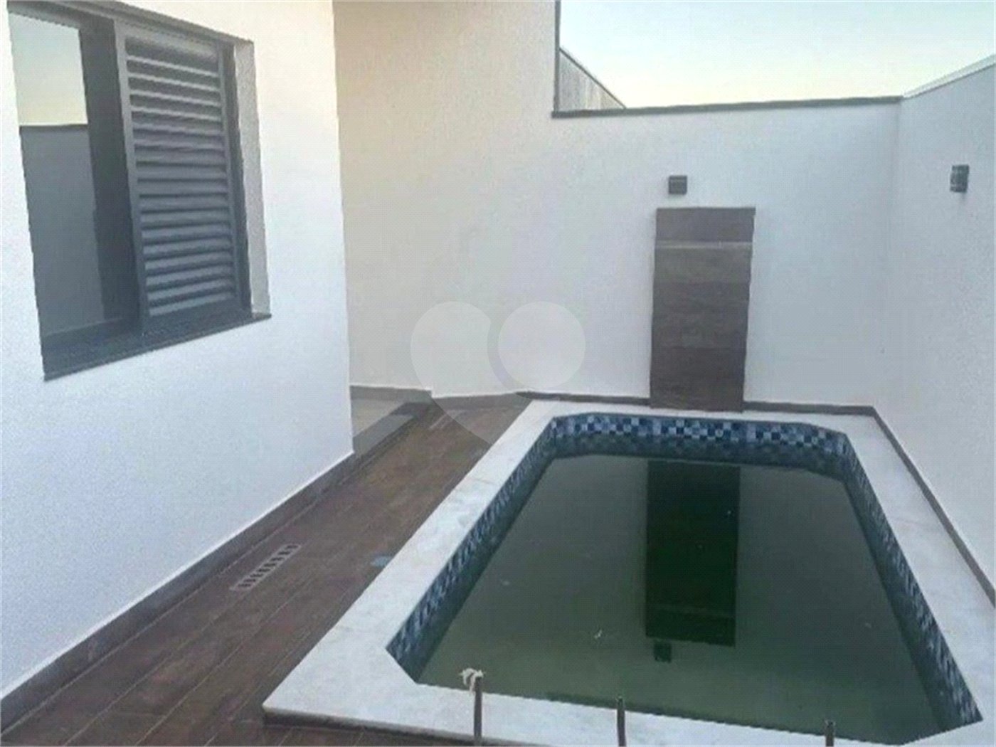 Casa à venda com 3 quartos, sendo 1 suíte, no condomínio Horto Florestal Villagio, Sorocaba - SP
