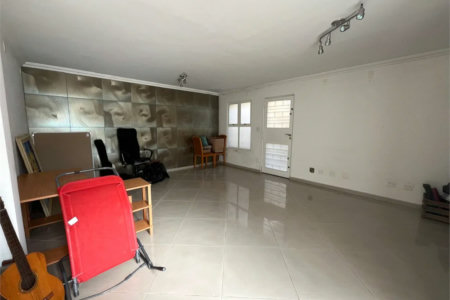 Sobrado à venda com 4 quartos, sendo 1 suíte, em Vila Cordeiro, São Paulo, SP
