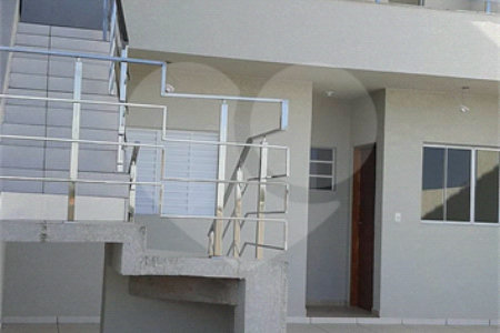 Casa à venda com 3 quartos, sendo 1 suíte, em Nova Cerejeira, Atibaia, SP