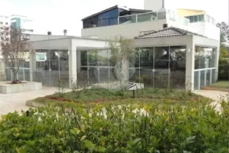 Apartamento à venda com 3 quartos, sendo 1 suíte, no Centro, São Bernardo do Campo, SP