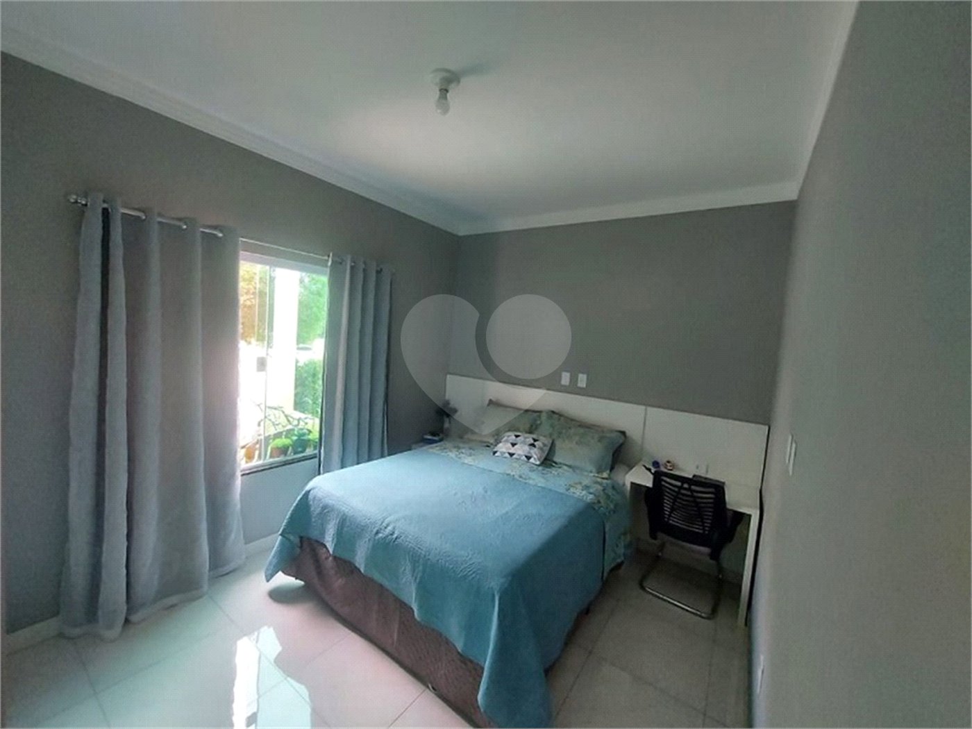 Casa à venda com 3 quartos, sendo 1 suíte,  no condomínio Golden Park Residence II, Sorocaba - SP