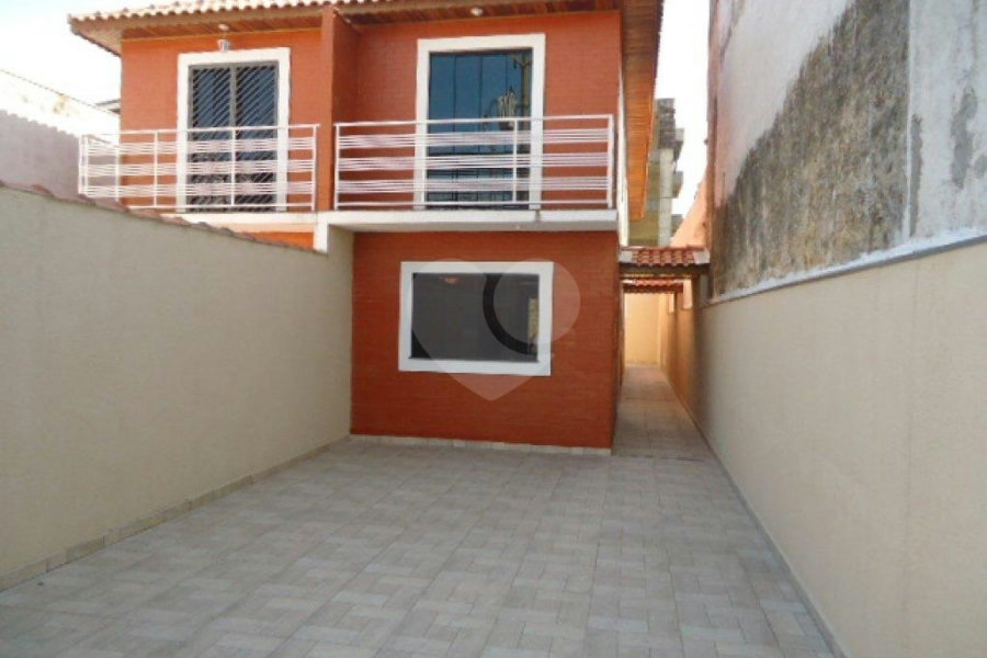 Sobrado à venda com 4 quartos, sendo 2 suítes, em Vila Rosália, Guarulhos, SP