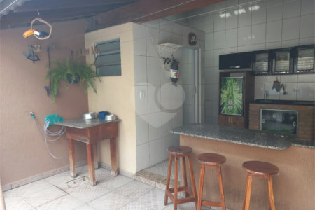 Casa à venda com 3 quartos no condomínio Residencial Rubi, Mogi das Cruzes - SP