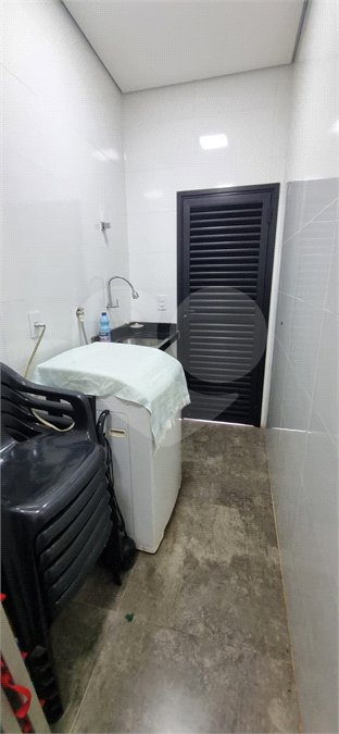 Casa à venda com 3 quartos, sendo 1 suíte, no condomínio Villas Mabel, Ribeirão Preto - SP