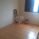 Sobrado à venda com 3 quartos em Vila Clarice, São Paulo, SP