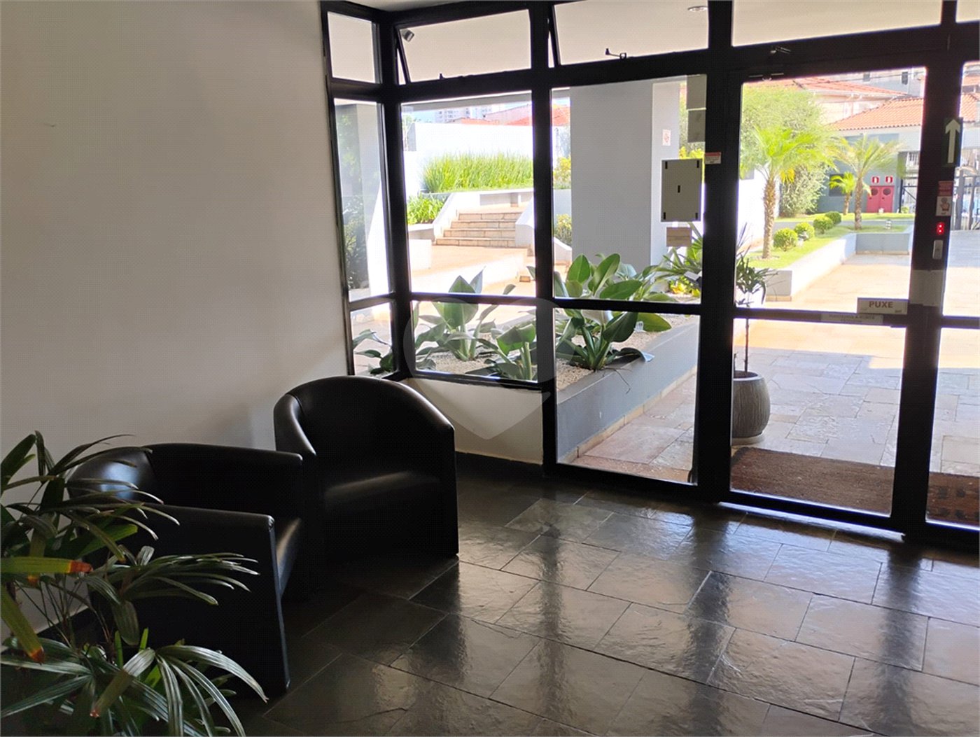 Vende-se apartamento na Vila Mascote
