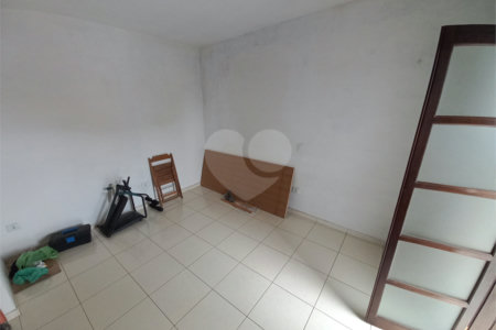 Casa de 292m² de terreno à venda - Vila Pirajussara