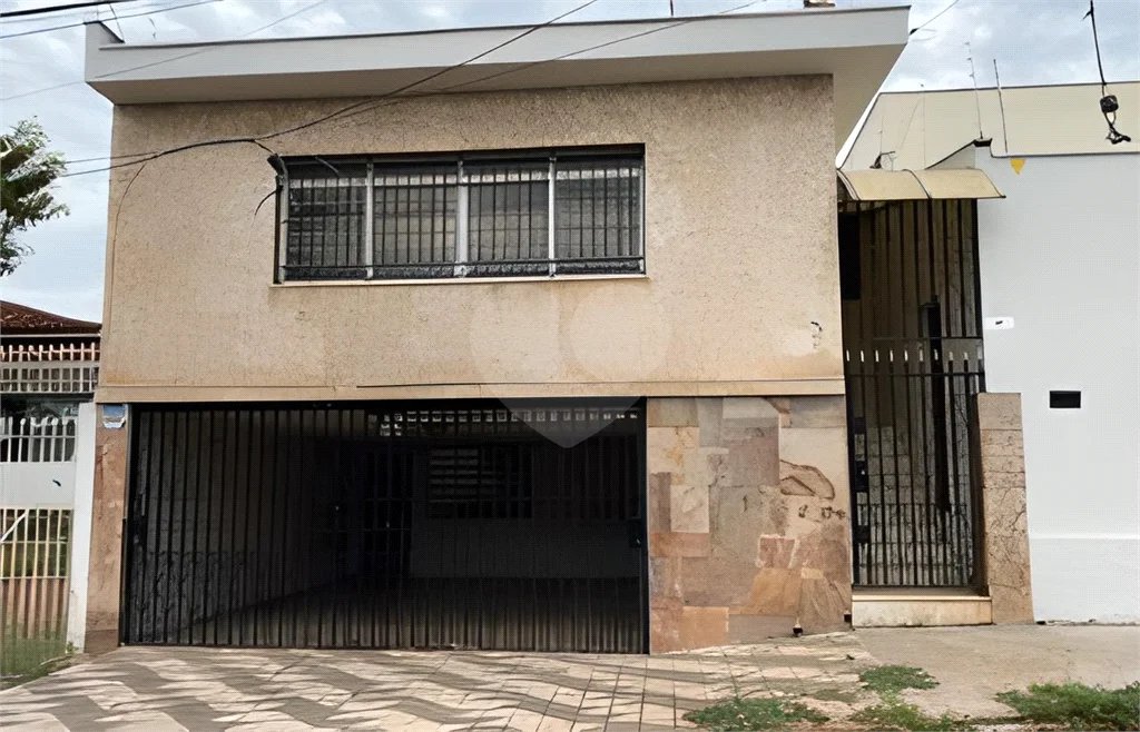Sobrado comercial para alugar com 3 quartos no Centro de Piracicaba