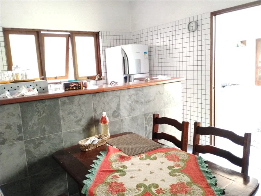 Vende-se ou Aluga-se Casa com 400 m2 na Vila Mascote