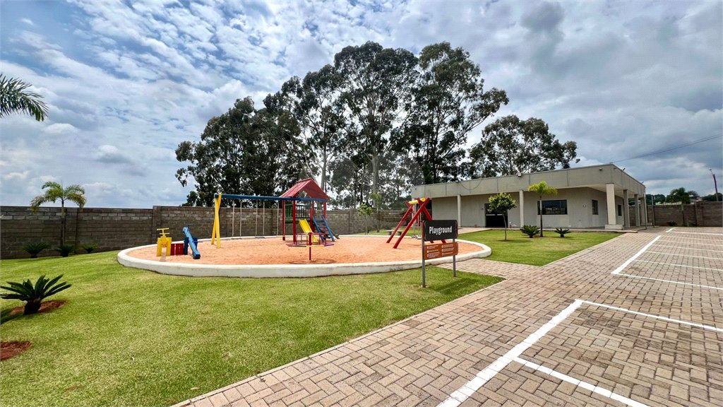 Lote à Venda – Condomínio Recanto do Sabiá