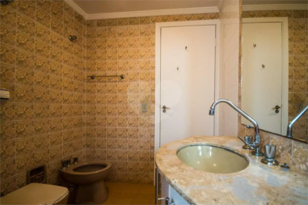 Apartamento a Venda no Condomínio Edifício Guarujá em Campinas/SP