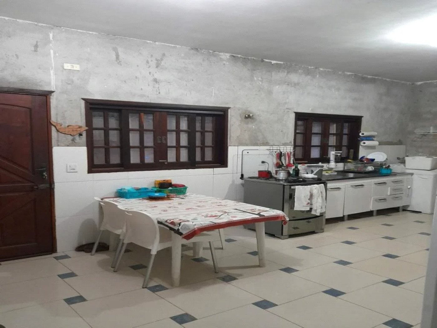 Casa à venda com 4 quartos, sendo 1 suíte, em City Bussocaba, Osasco, SP