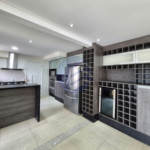Apartamento à venda ou para alugar, 110m² com 2 quartos, sendo 1 suíte, escritório e  vagas Condomínio Paulistano, São Paulo - SP
