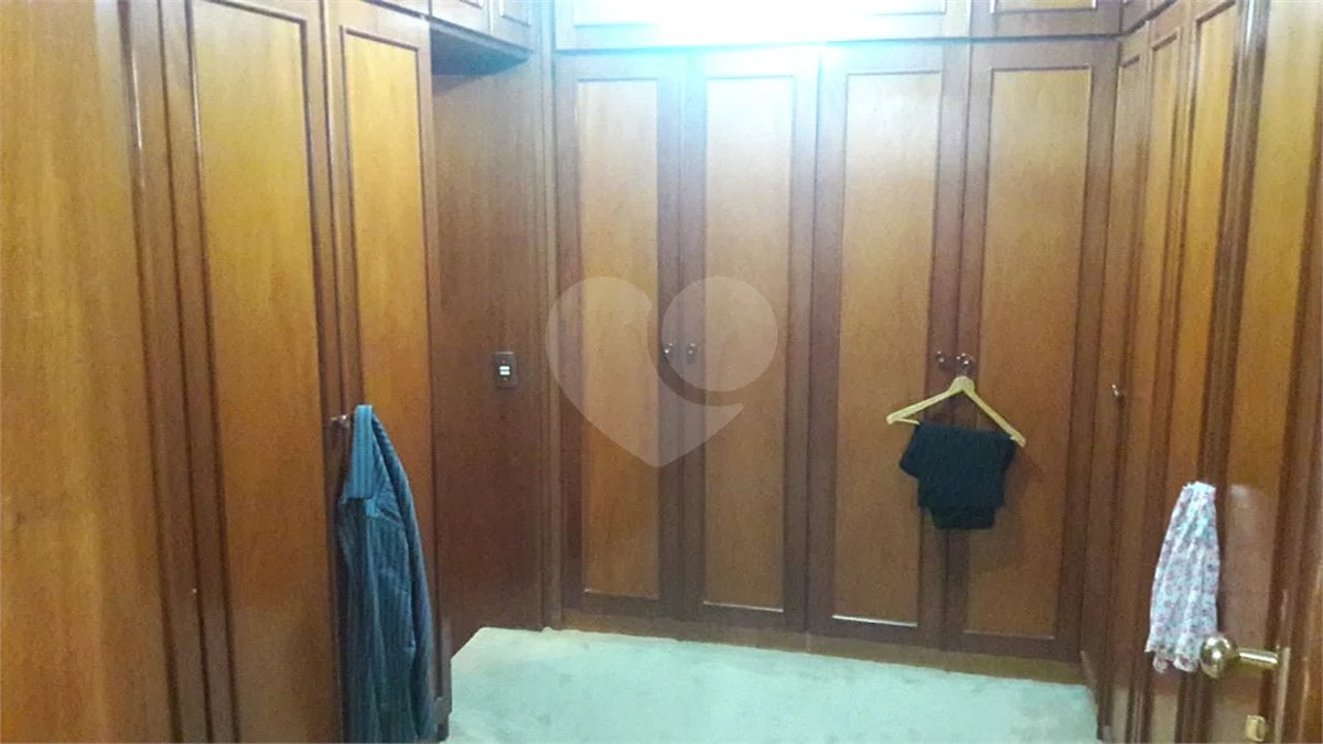Sobrado à venda ou para alugar com 4 suítes em Santana, São Paulo, SP