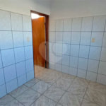 ?Oportunidade Única em São Carlos: Salão Comercial + Casa Independente nos Fundos – Ideal para Investidores!