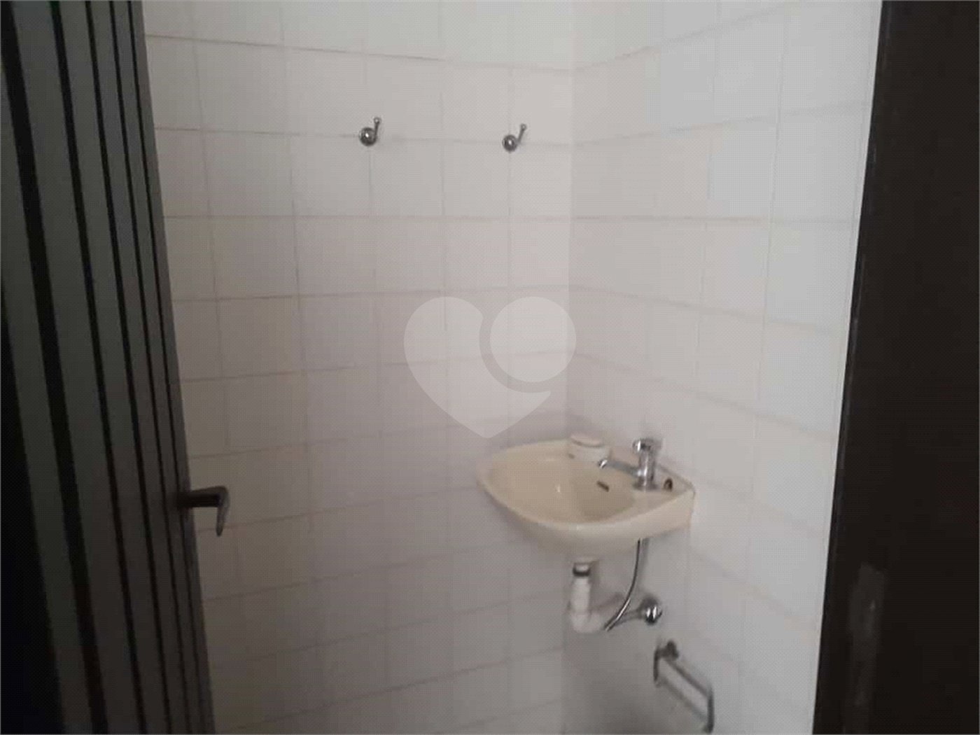 Linda casa para venda / Locação em bairro nobre