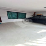 Casa de 85m2 com 3 dormitórios e 2 vagas de garagem localizado no Bosque da Saúde