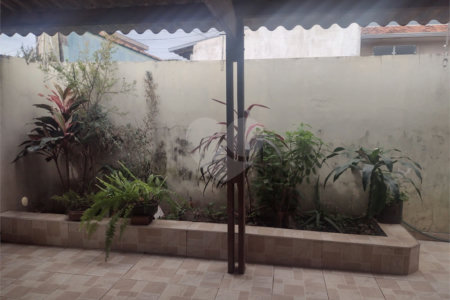 Casa térrea para venda.
