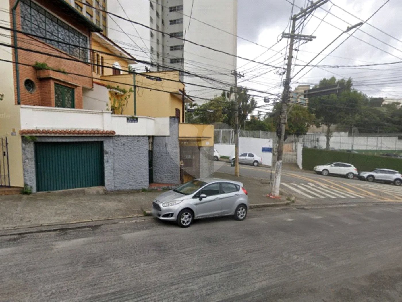 Sobrado comercial para locação em Perdizes | 160m² | 2 Andares | 7 Salas