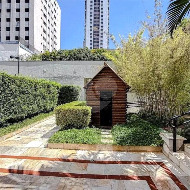 Apartamento no Ipiranga de 94m2 com 2 dorms, 1 suíte, 3 banheiros, 2 vagas. Estuda permuta.