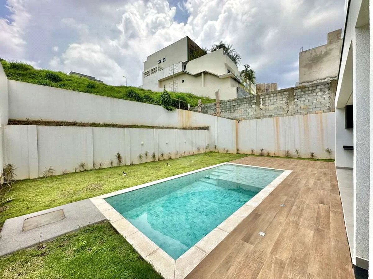 Casa em Cond. Vintage - Zero Km, 3 suítes, piscina, gourmet!