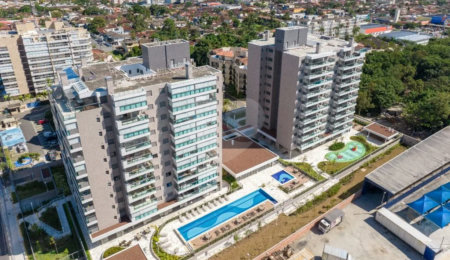 Casa à venda com 2 quartos, sendo 1 suíte,  no Centro, Bertioga, SP