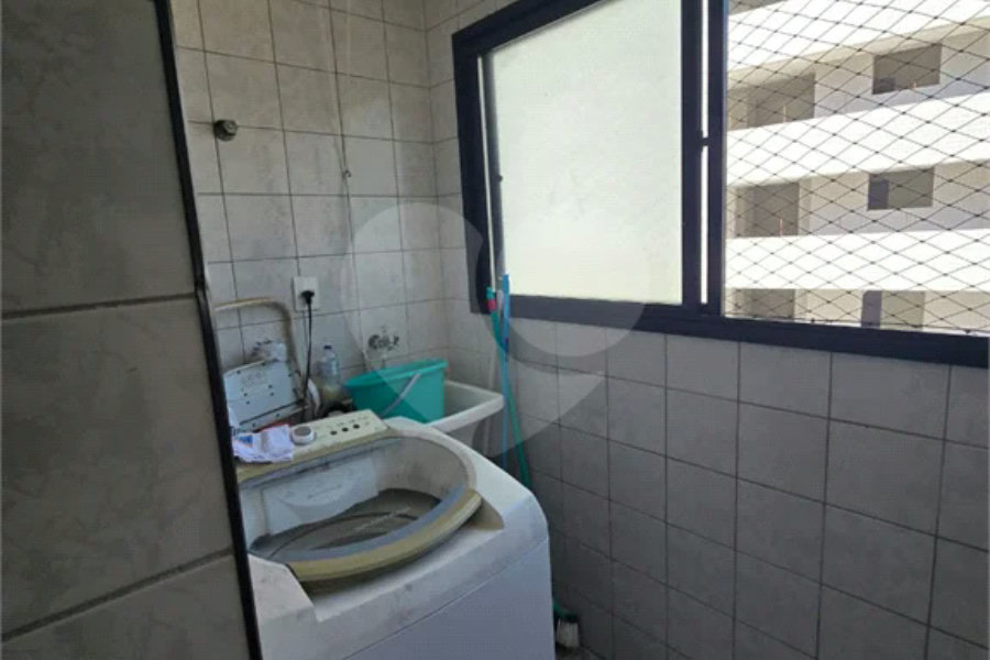Belíssimo apartamento recém reformado na Praia Grande.