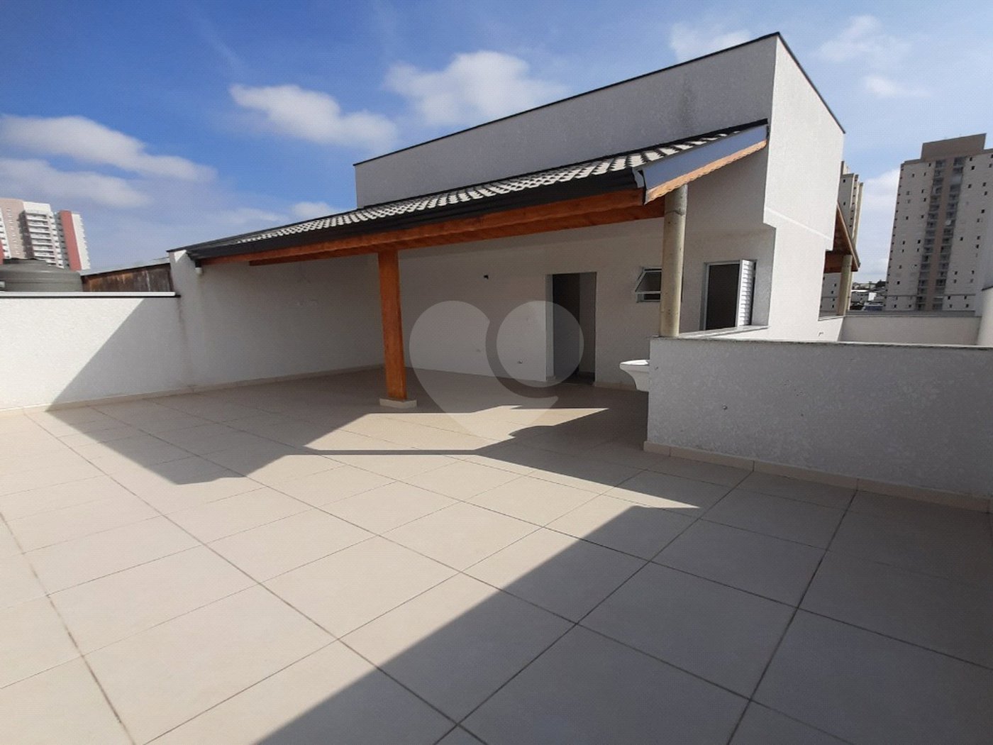 Apartamento com 80m² , 2 dormitórios , sendo 1 suíte , 1 vaga , à venda no bairro Humaitá em Santo André.